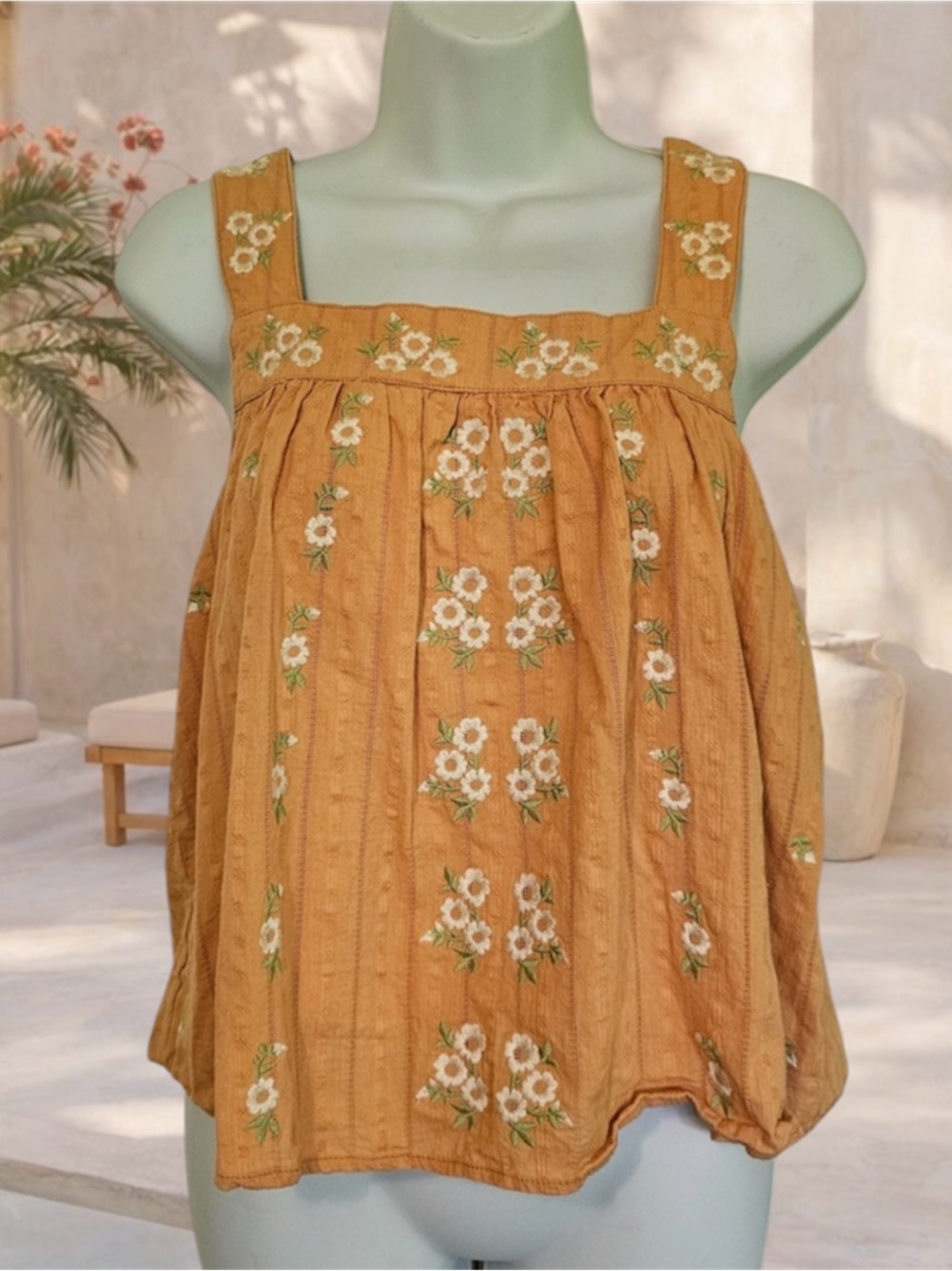 Embroidered Peach Sleeveless Tank Top - Picture 5 of 6